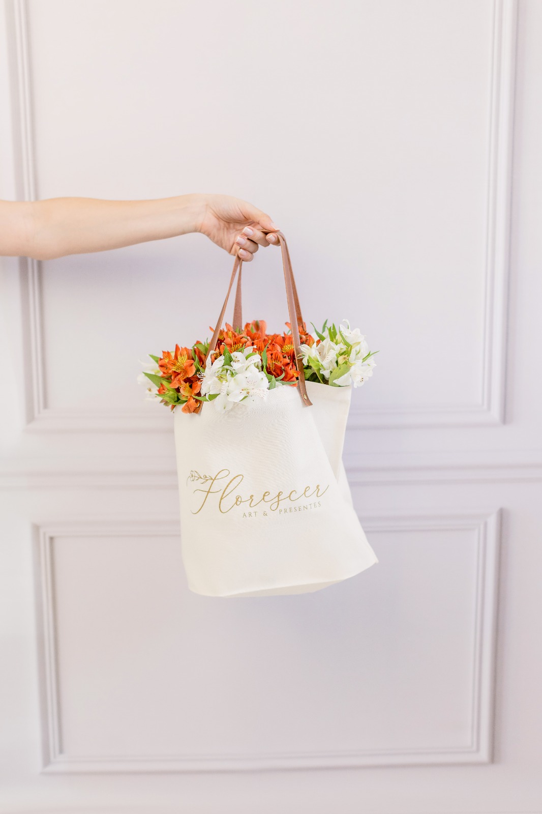 Sacolas em Algodão Crú com Alça em Couro Ecológico - Imagem 2