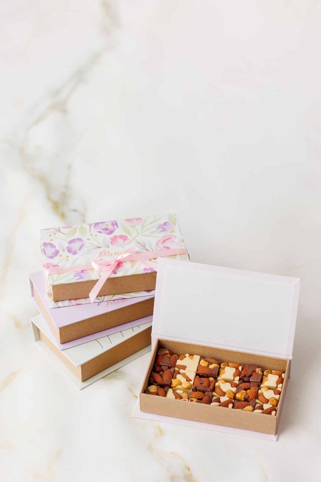 Florescer – Caixa Livro com Bombons Belga - Imagem 2